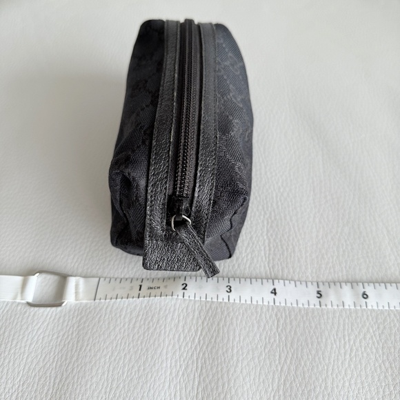 Gucci GG Black Canvas Cosmetic/Accessory Pouch - Excellent Condition! - Picture 12 of 16